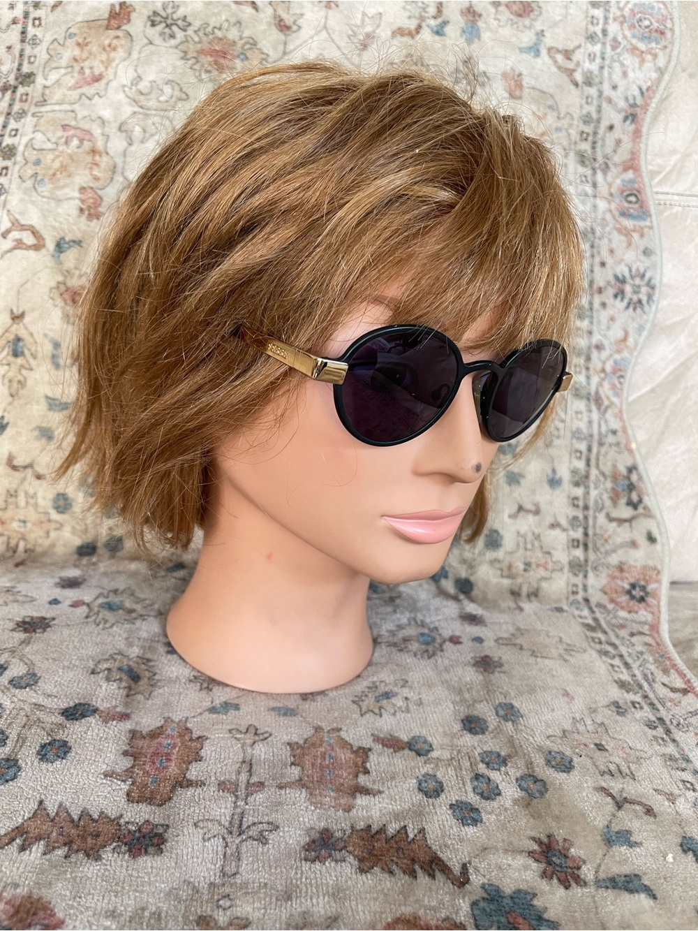 Gianfranco Ferre Vintage 222S Black Round Gold frame Sunglasses